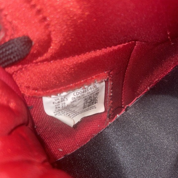 Jordan 1 Retro High OG Satin Red 2020 CD0461-601 Women’s Size 12 Men’s Size 10.5 - Picture 7 of 8